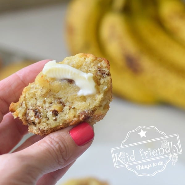 easy banana muffins