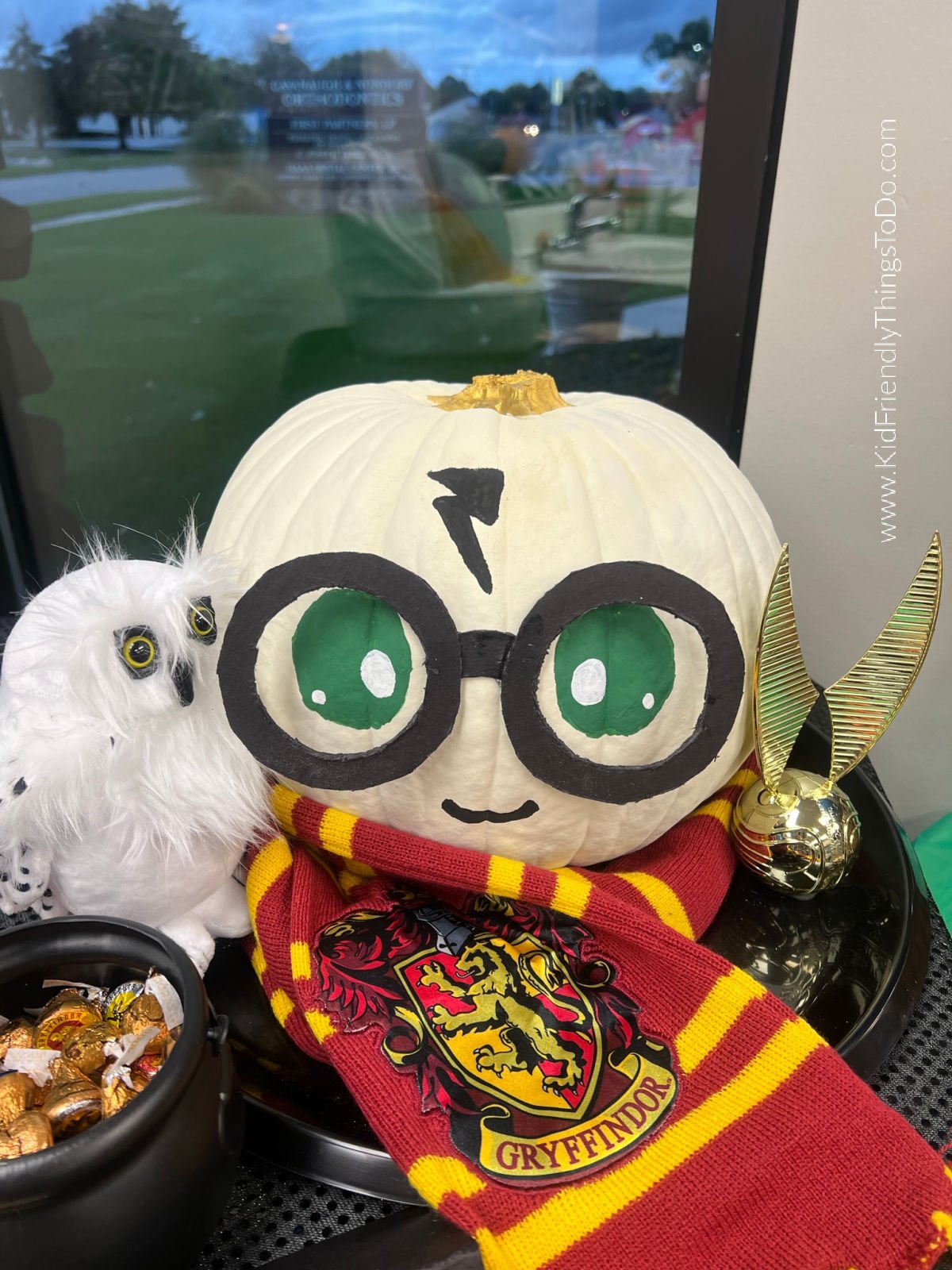 Harry Potter no-carve pumpkin 