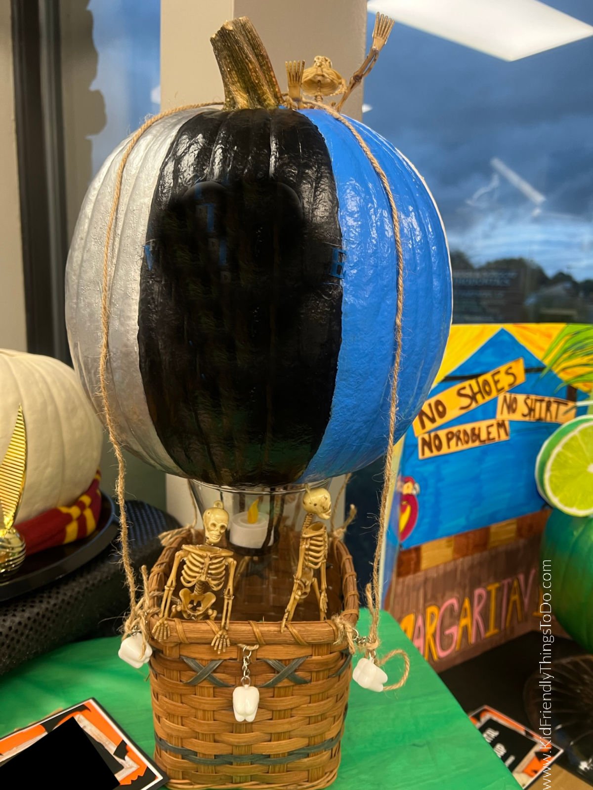 hot air balloon no-carve pumpkin