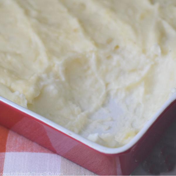 Read more about the article The Best Make Ahead Mashed Potatoes for a Crowd