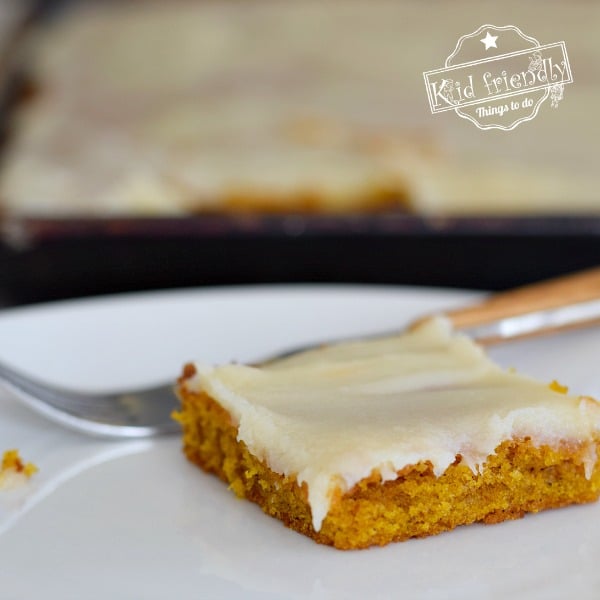 Pumpkin Bars with Cream Cheese Frosting {So Good!} | Kid Friendly Things To Do