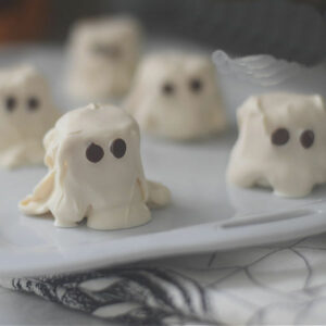 ghost marshmallow Halloween snack
