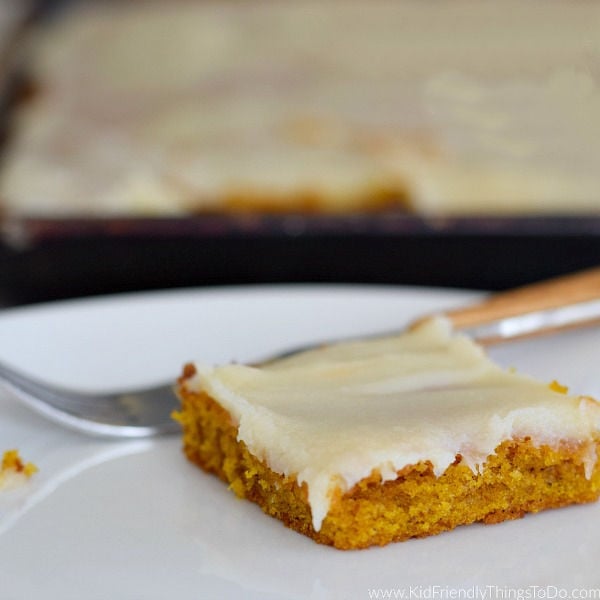 You are currently viewing Pumpkin Bars with Cream Cheese Frosting {So Good!}