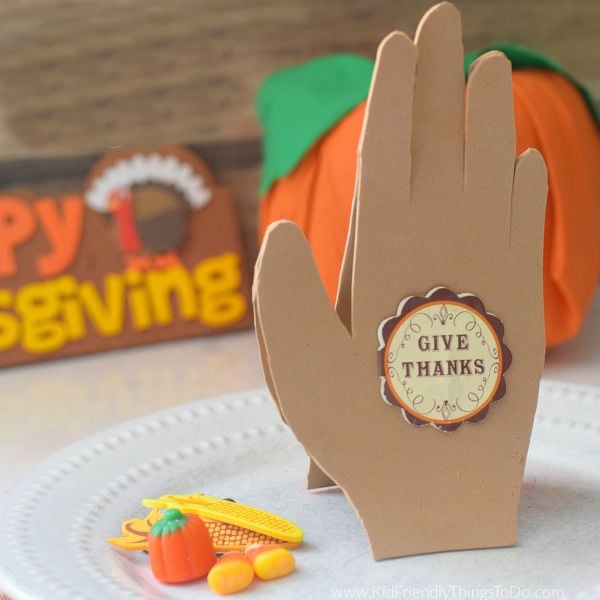 Read more about the article Prayer Craft {Praying Hands} for Thanksgiving