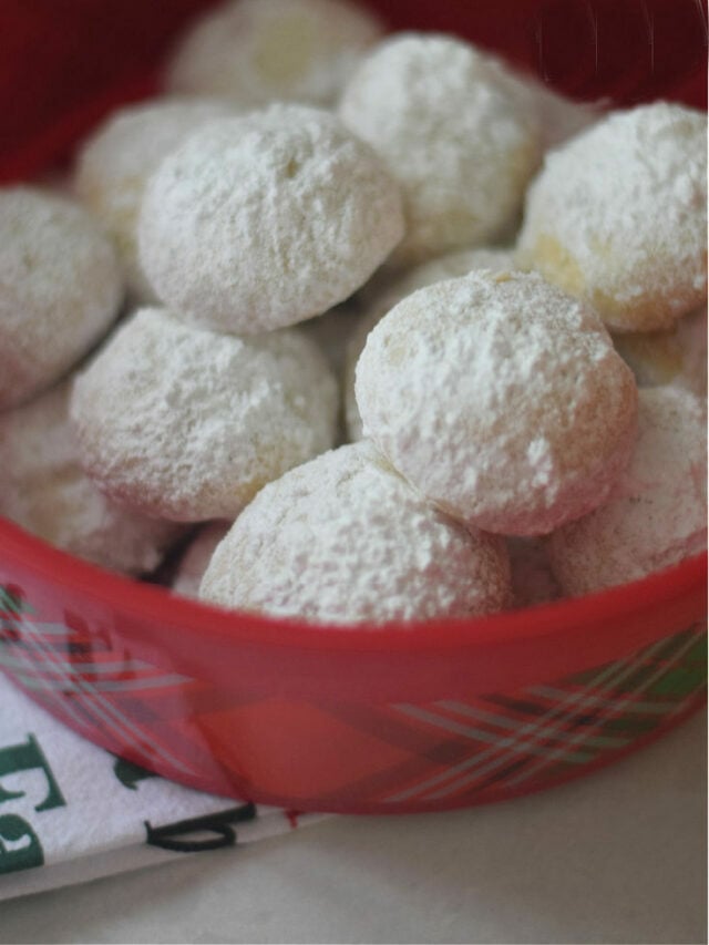 Buttery Snow Ball Cookies – Story