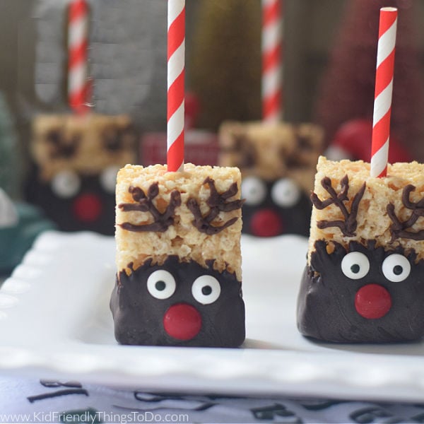 Read more about the article Reindeer Rice Krispies Treats {So Easy & Cute}
