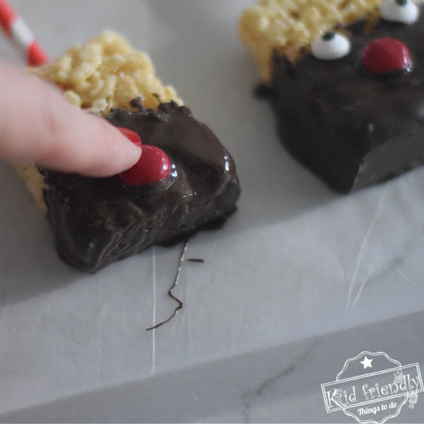 how to make reindeer rice Krispies treats