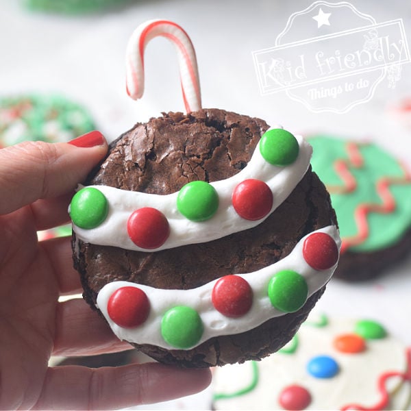 Christmas Ornament Brownies | Kid Friendly Things To Do
