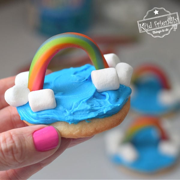 Rainbow Sugar Cookies {Easy!} | Kid Friendly Things To Do