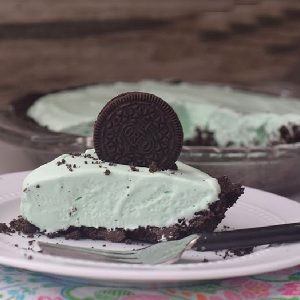 mint flavored Grasshopper Pie