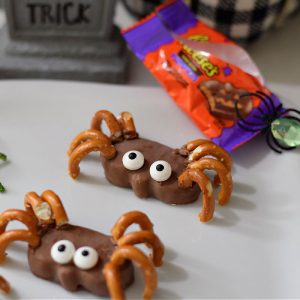 chocolate Reese's spider treats