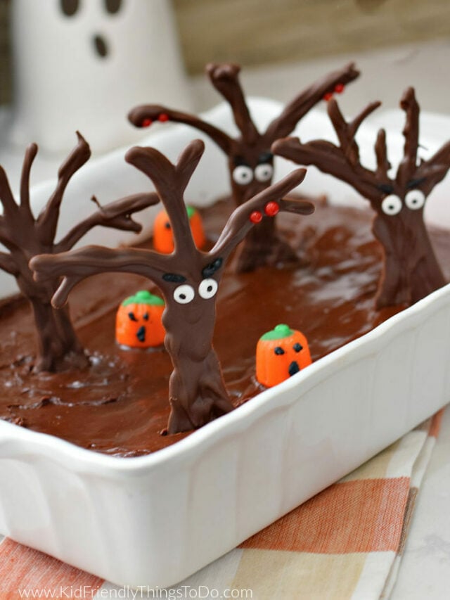 Haunted Forest Halloween Brownies – Story