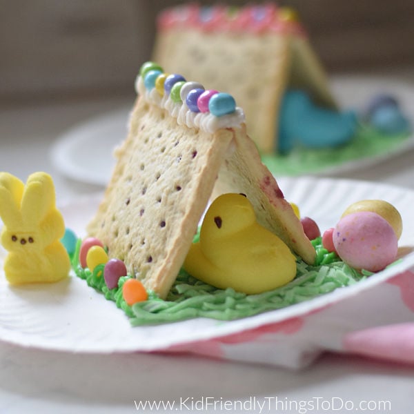 Read more about the article Peeps House: The Easiest Way to Make a Peeps House