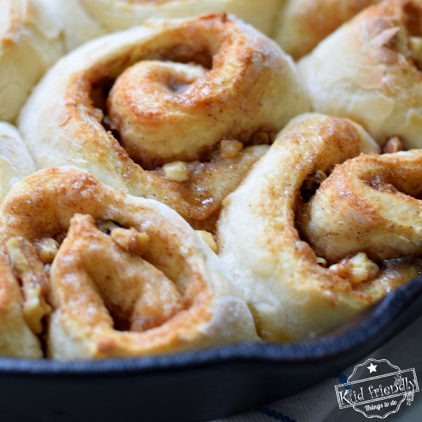{The Best!} Cinnamon Rolls Made with Frozen Bread Dough | Kid Friendly Things To Do