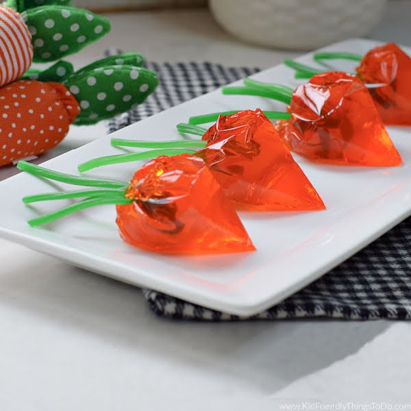 Read more about the article Easter Carrot Jello Jiggler