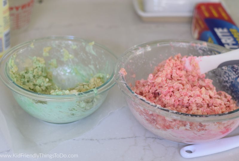 watermelon rice Krispies divided into two bowls 