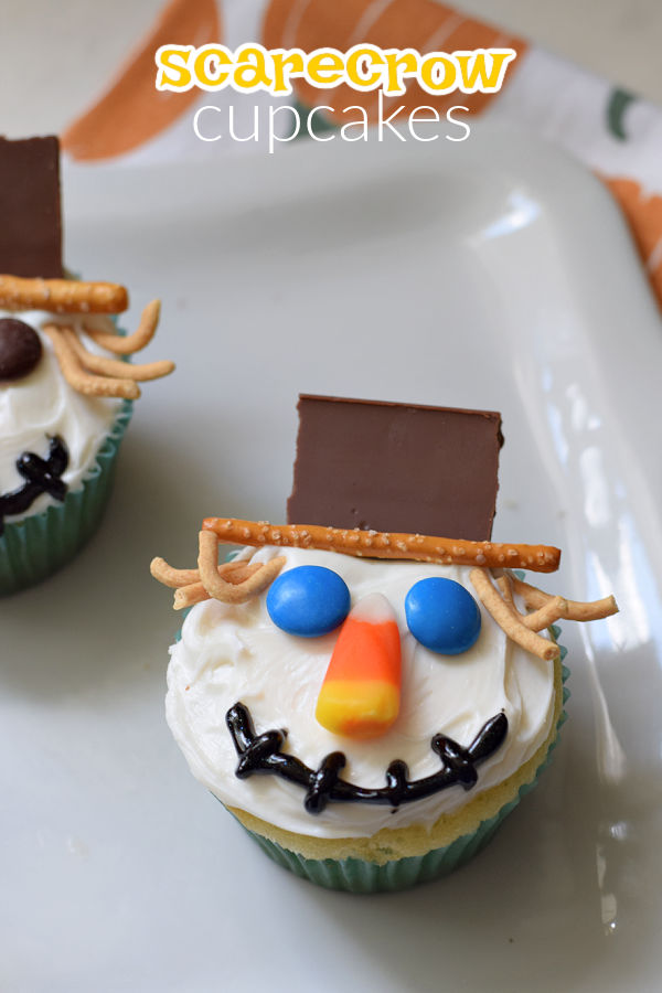scarecrow cupcakes for fall