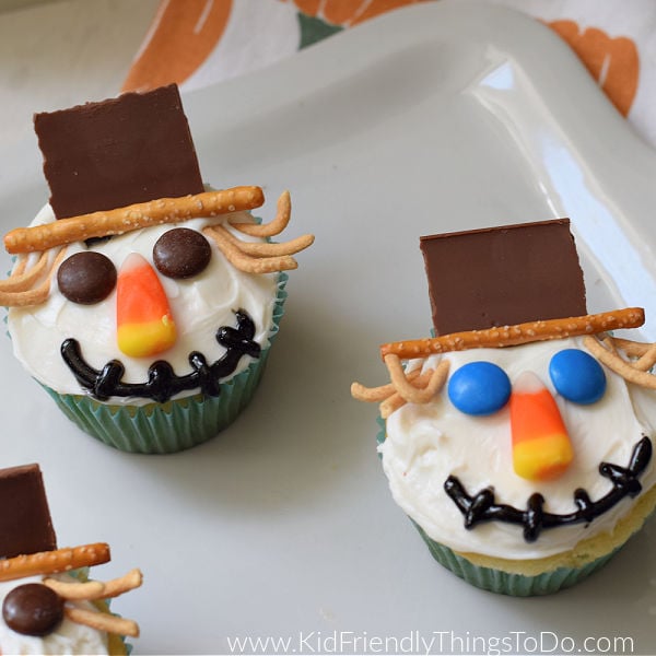 Scarecrow Cupcakes for Fall Fun