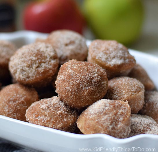 You are currently viewing Baked Apple Cider Donut Bites