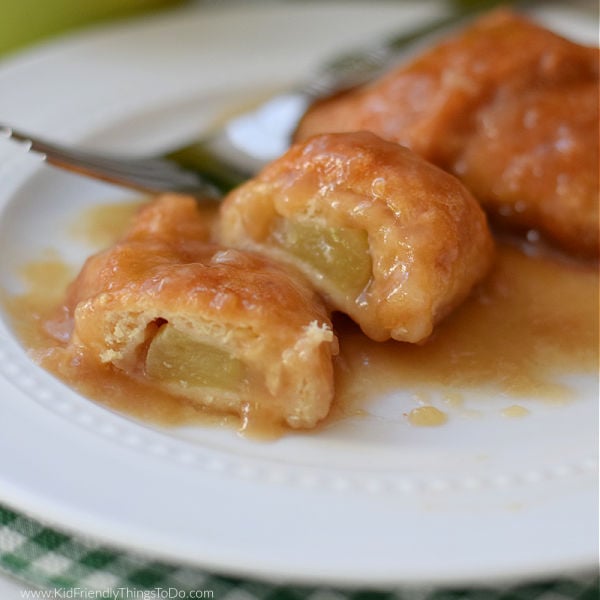 Read more about the article How To Make Delicious Crescent Roll Apple Dumplings