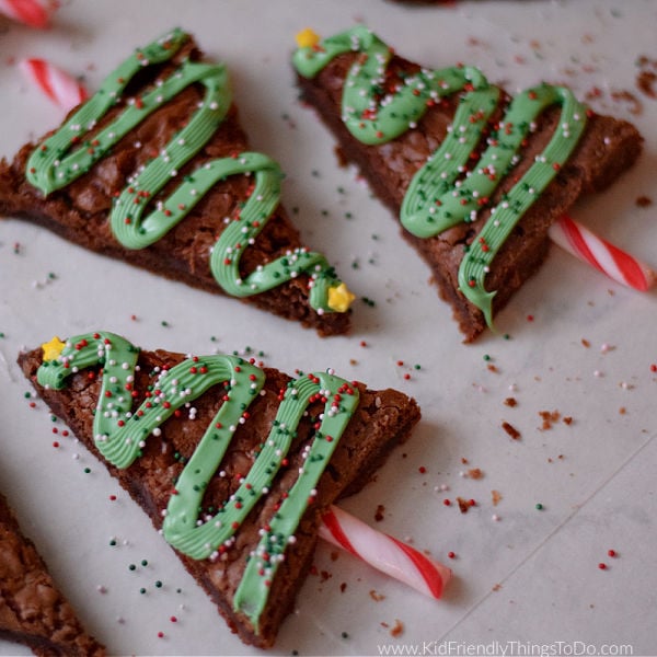 Read more about the article Making Christmas Tree Brownies