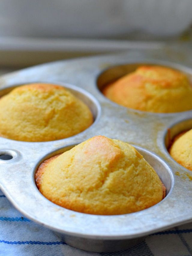 homemade cornbread muffins