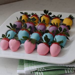 pastel chocolate covered strawberries