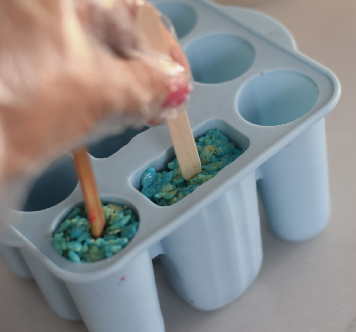 making popsicle rice krispies treats 