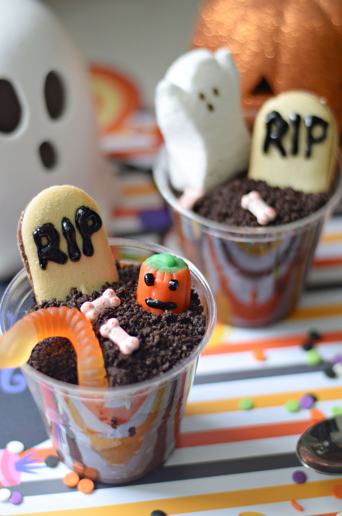 Halloween Dirt Cups - Made To Be A Momma