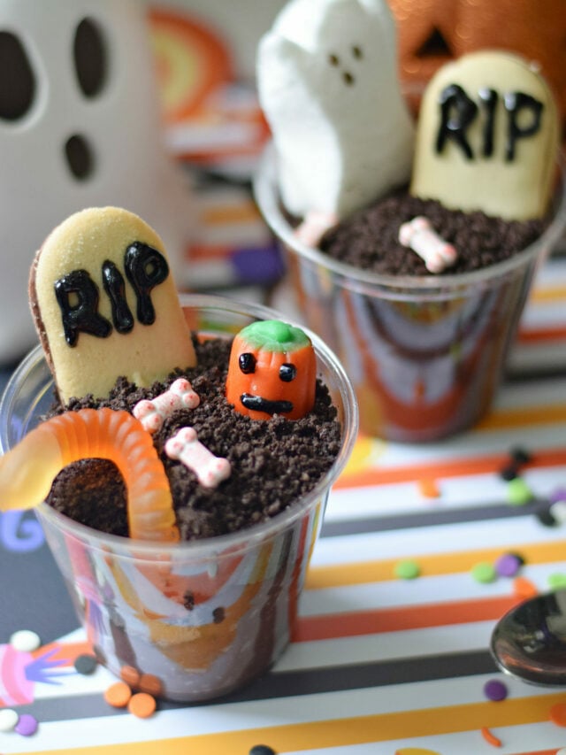 Halloween Dirt Cups – Story