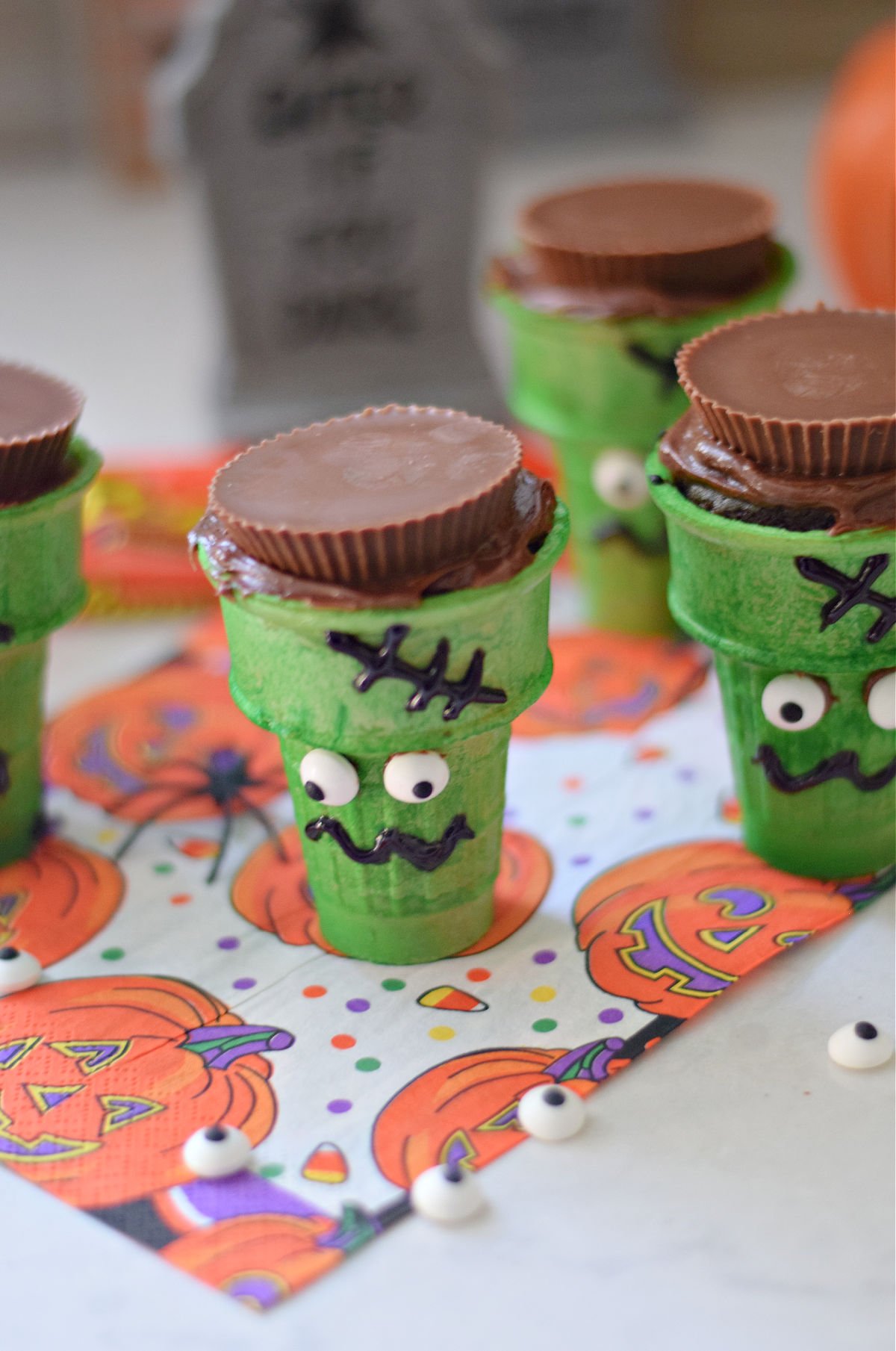 Frankenstein Cupcakes 