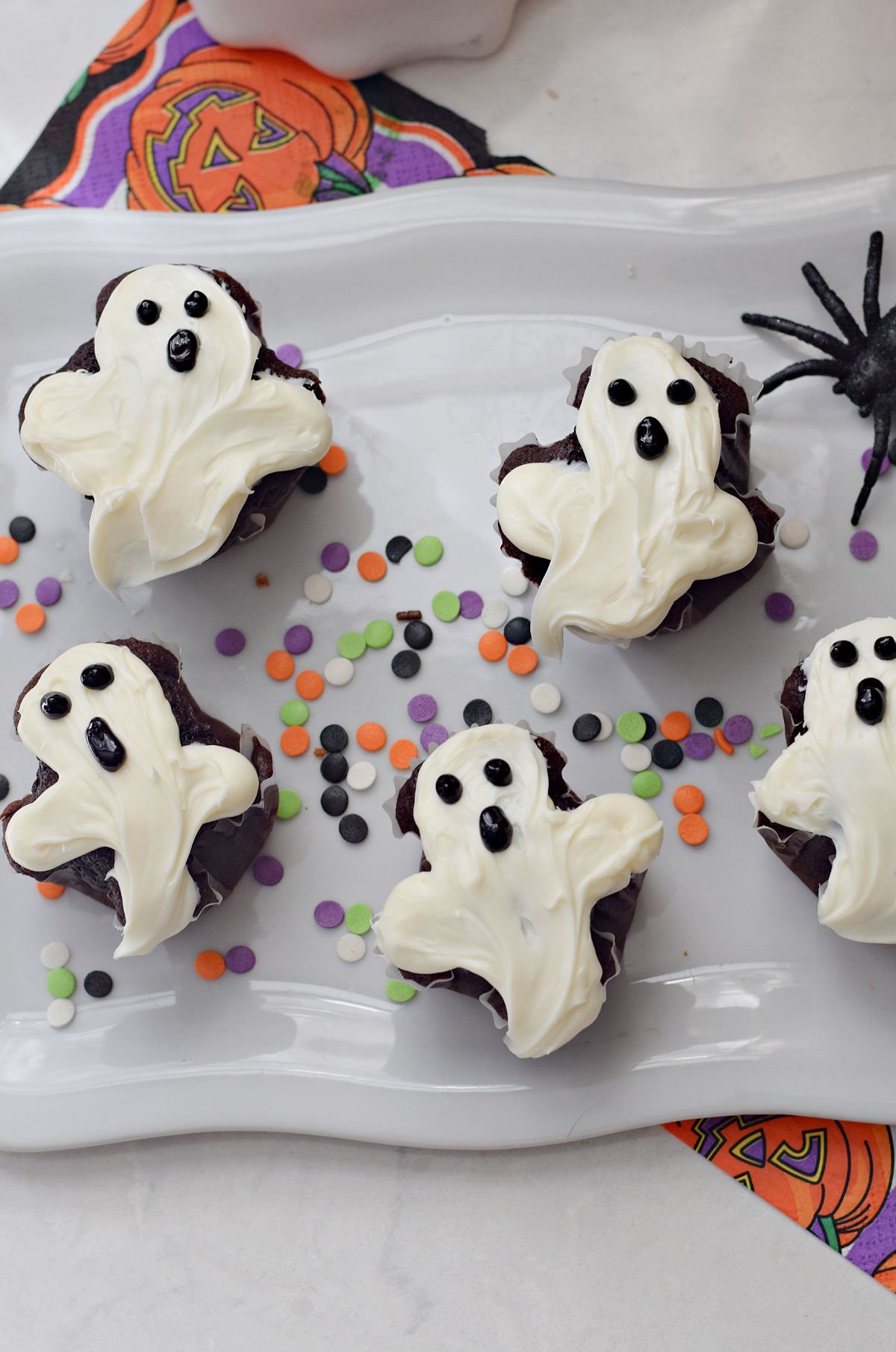 ghost cupcakes for Halloween