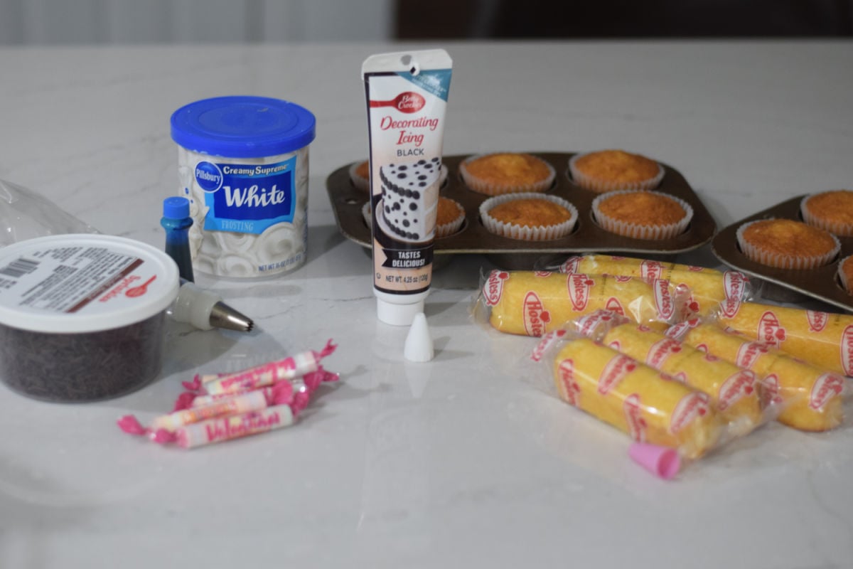 Twinkie Minion Cupcake ingredients 