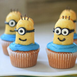 Minion Twinkie Cupcakes