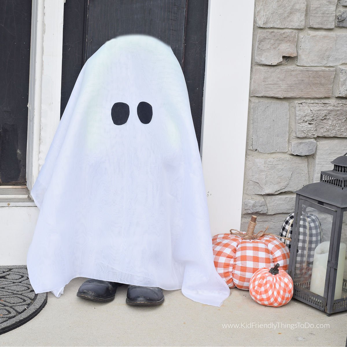 Pool Noodle Ghost Kids - Kid Friendly Things to Do