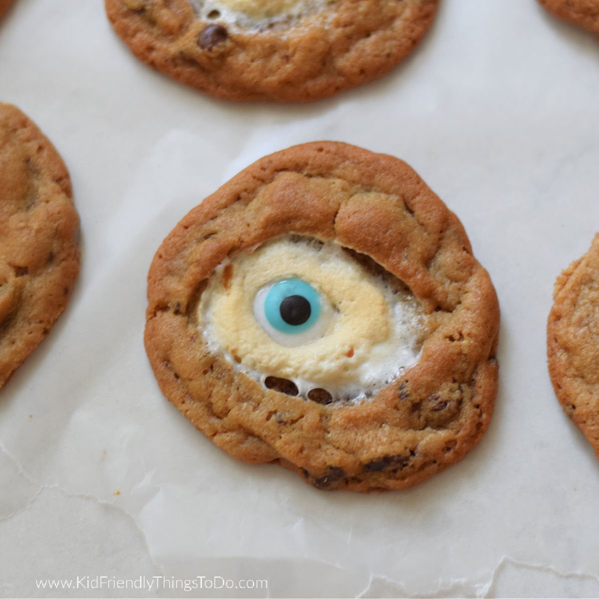 eyeball cookies