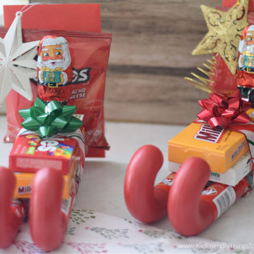Giant Candy Sleigh for Christmas - Kid Friendly Things to Do