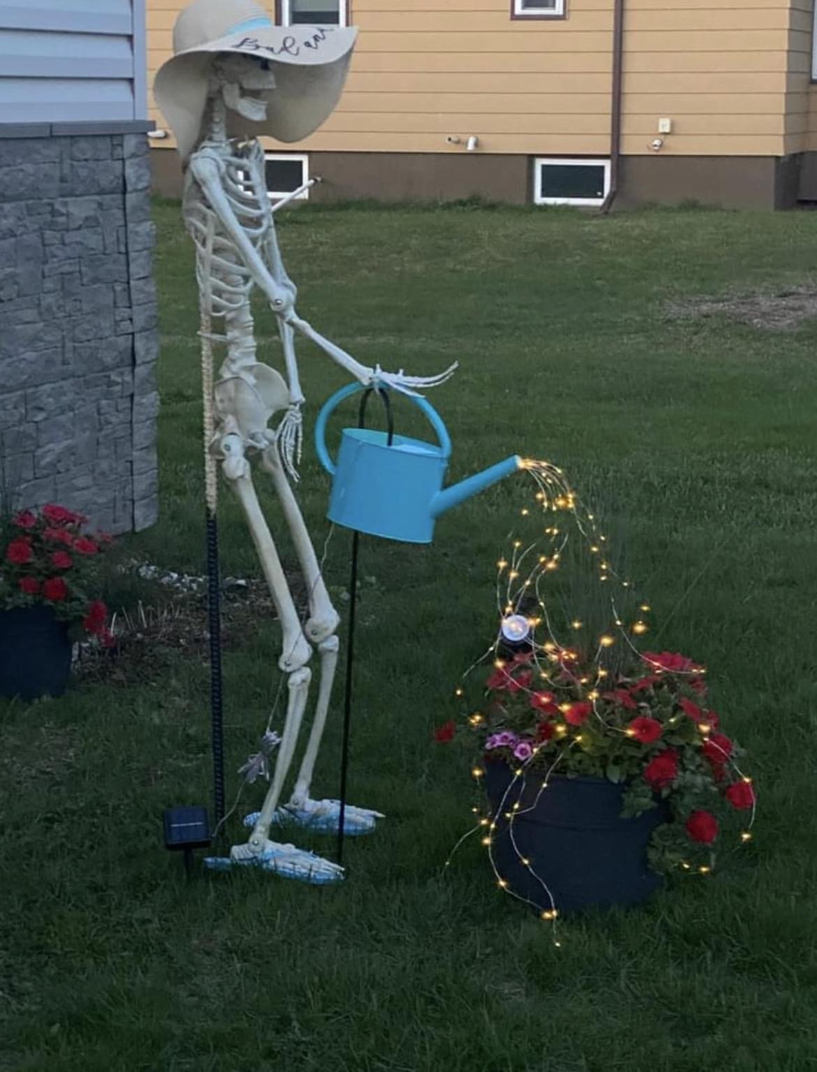 gardening skeleton