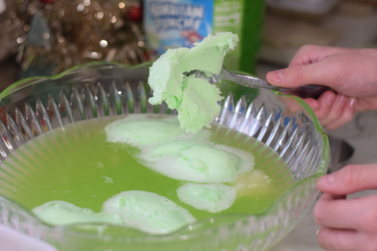 making Grinch punch