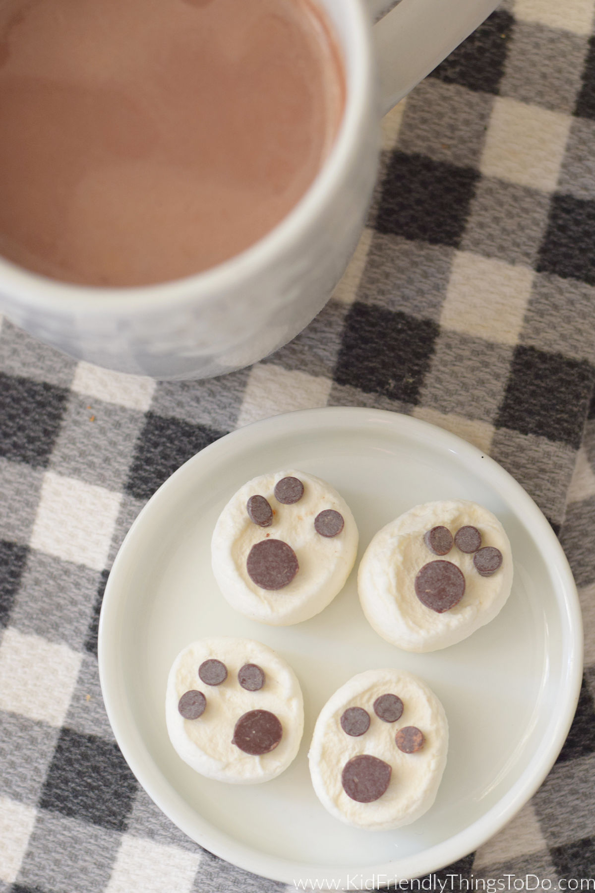 polar bear marshmallows 