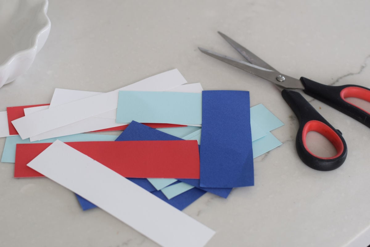 paper strips for memory jar