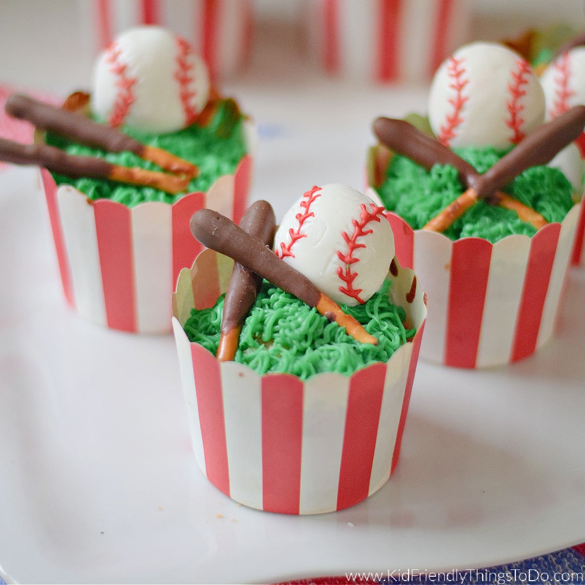 baseball cupcakes
