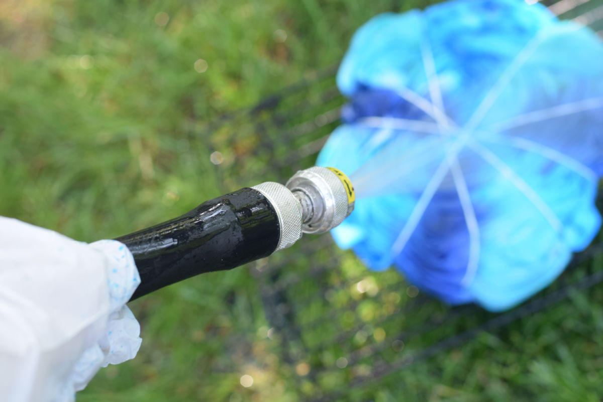 rinsing tie-dye sheets