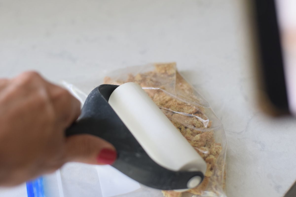 crushing graham crackers