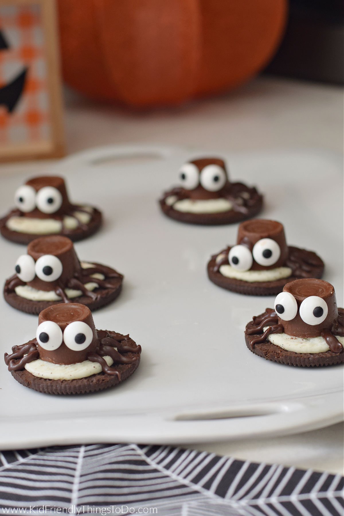 Rolo spider cookies 