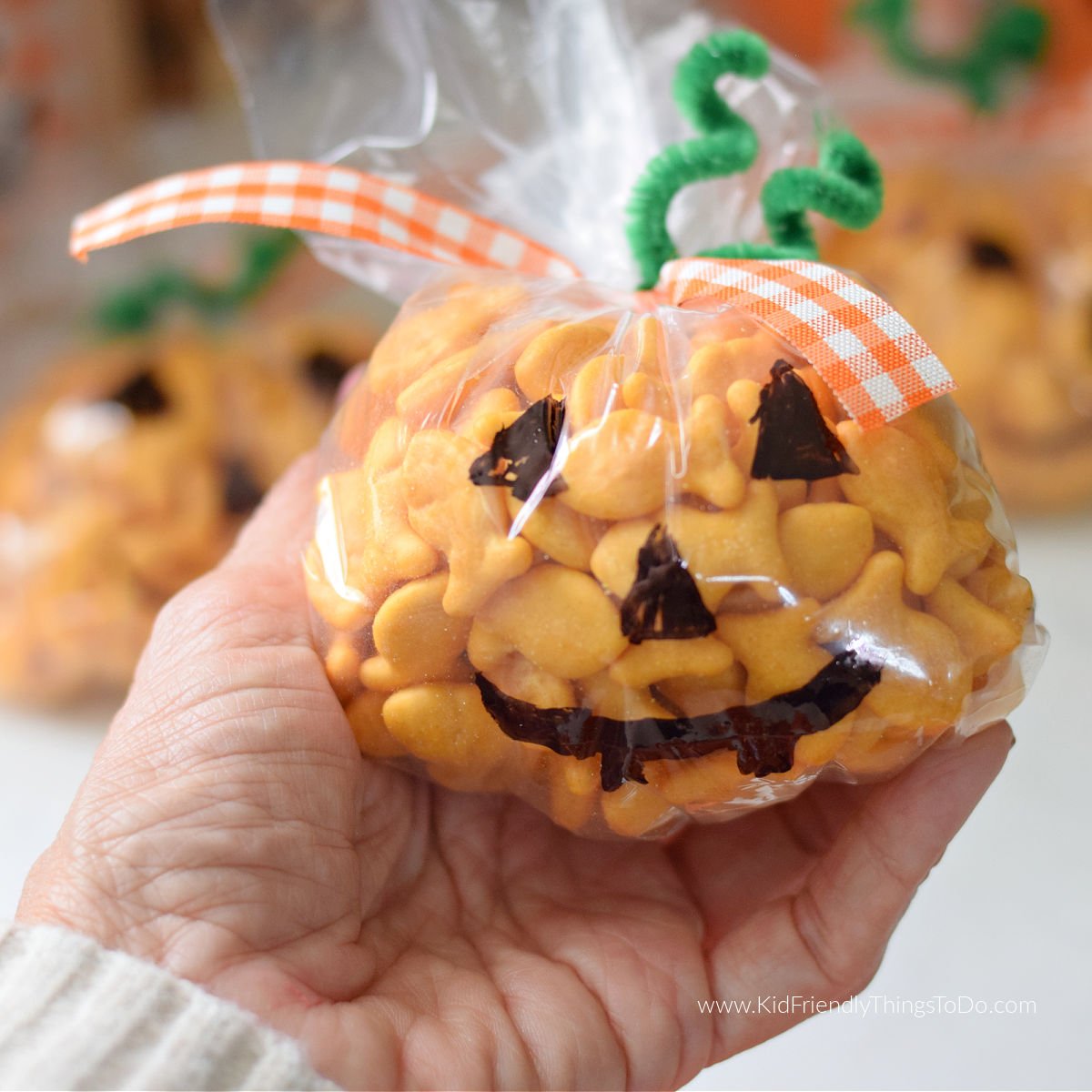 Jack-O-Lantern Goldfish Snack Bags
