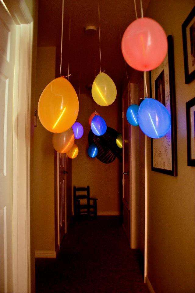 glow balloons