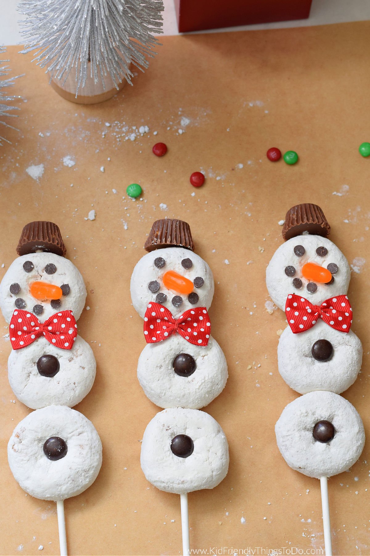 snowman donut skewers