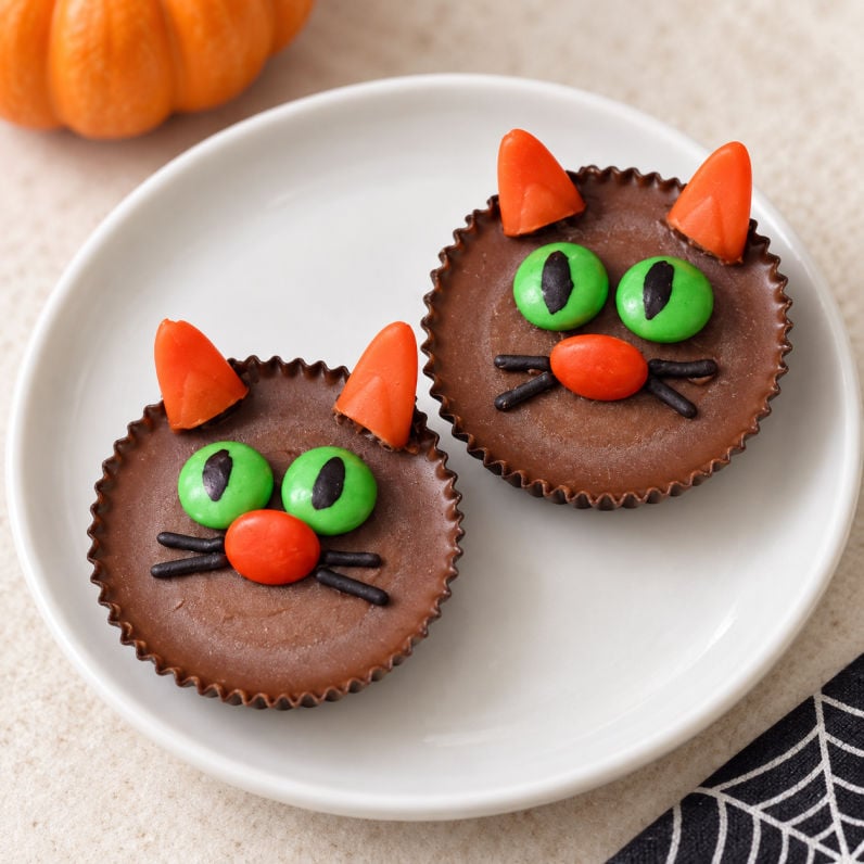 Halloween Reese's Cats Treats