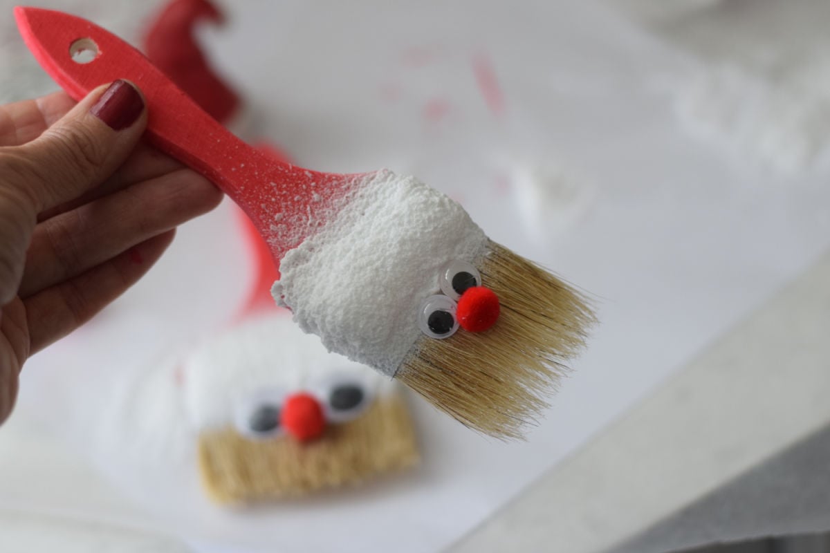 paintbrush Santa craft